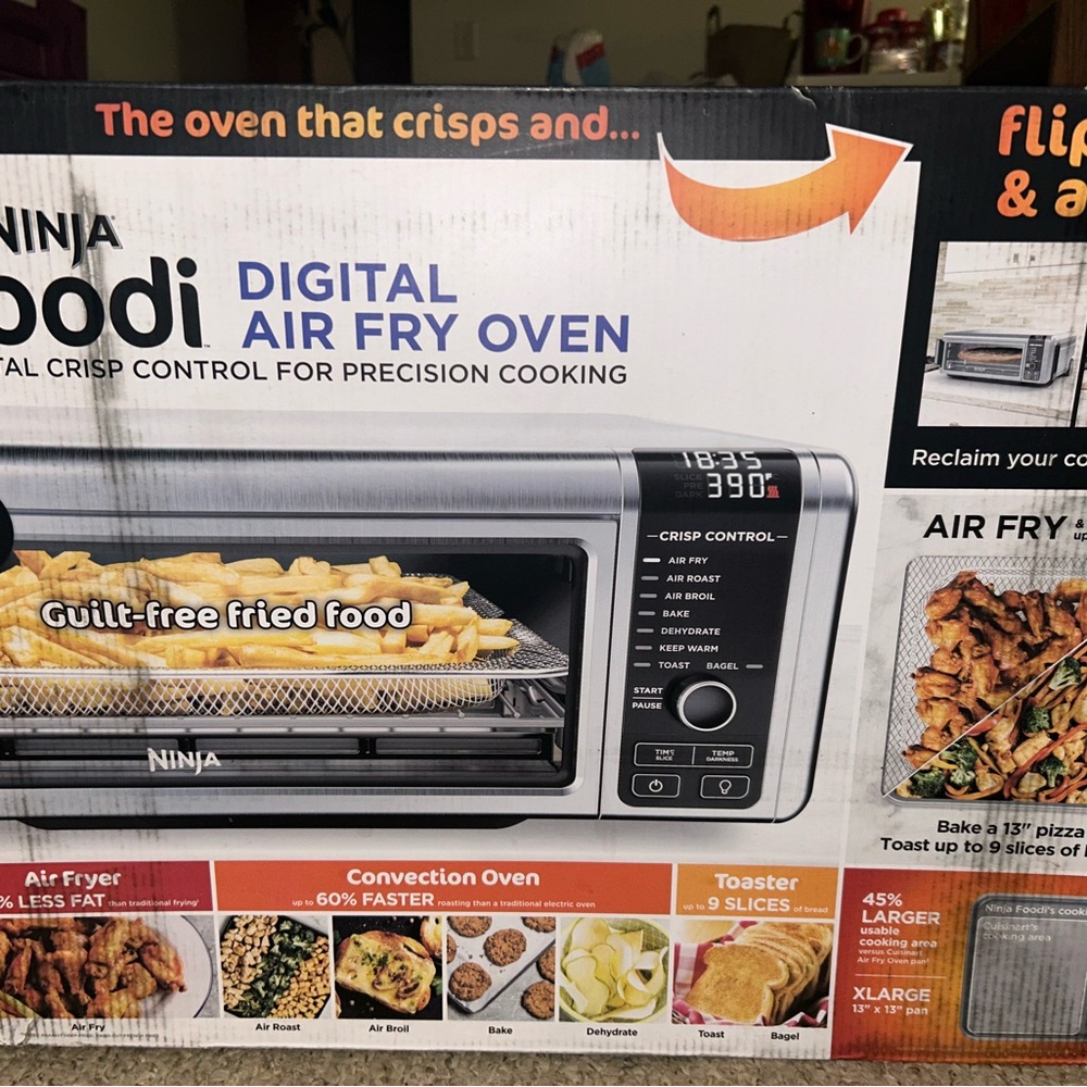 Ninja Foodi Digital Air Fry Oven with Black and Silver Finish